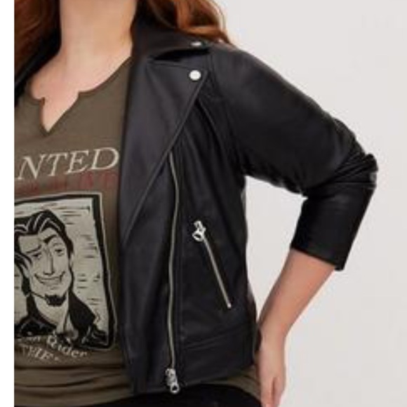 COPY - NWT DISNEY TANGLED FLYNN TEE LAST ONE - Picture 3 of 6